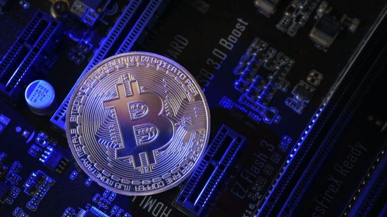 I minatori di Bitcoin hanno raccolto oltre $5 miliardi nel 2024 con $3,6 miliardi spesi per macchine e infrastrutture