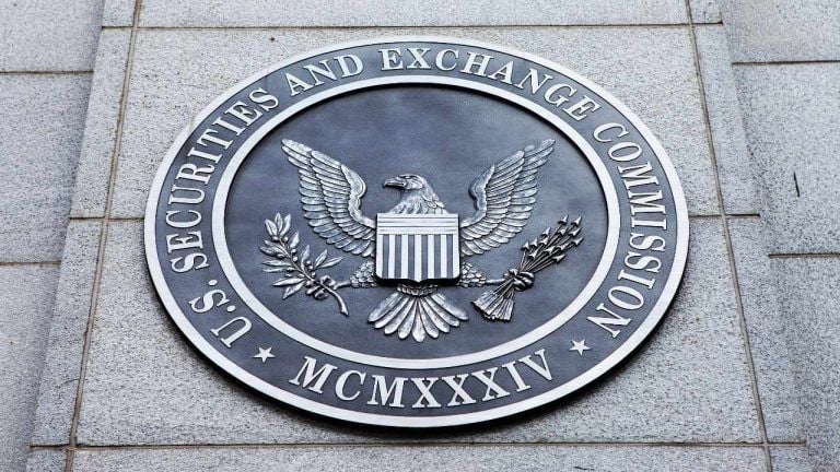 SEC сообщает о рекордных $8,2 млрд в виде средств правовой защиты с 583 мерами принудительного характера в 2024 году