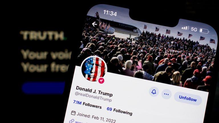 Truth Social президента Трампа, как сообщается, нацелен на дерзкий захват всех акций криптовалютной биржи