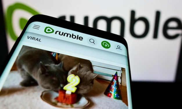 Chris Pavlovski revuelve el mundo de las criptomonedas: ¿Debería la plataforma de videos Rumble tener Bitcoin?