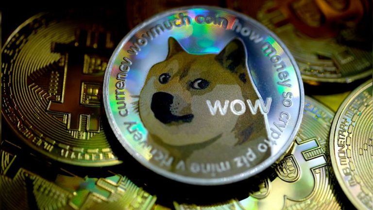 Dogecoin Mercados se Encienden: Memes de Elon Musk 'Dogefather' Desatan Frenesí de FOMO