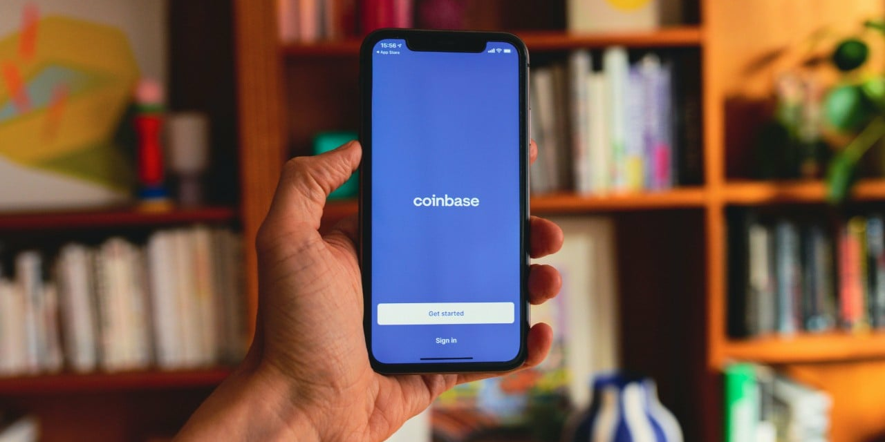 Coinbase Integrates Apple Pay for Seamless Fiat to Crypto Transactions