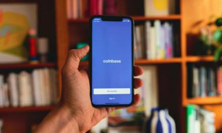 Coinbase Integrates Apple Pay for Seamless Fiat to Crypto Transactions