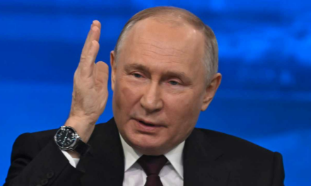 Putin Declares Bitcoin Unstoppable Amid Dollar’s Waning Global Grip