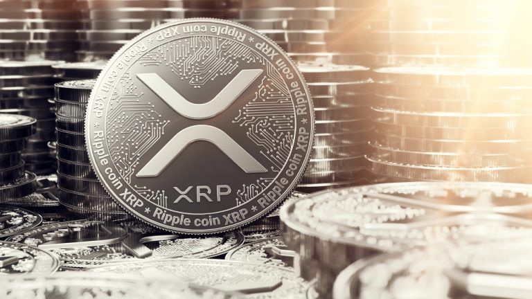 Обновление рынка XRP: поддержка на уровне $2,38 сохраняется, а сопротивление на уровне $2,50 надвигается